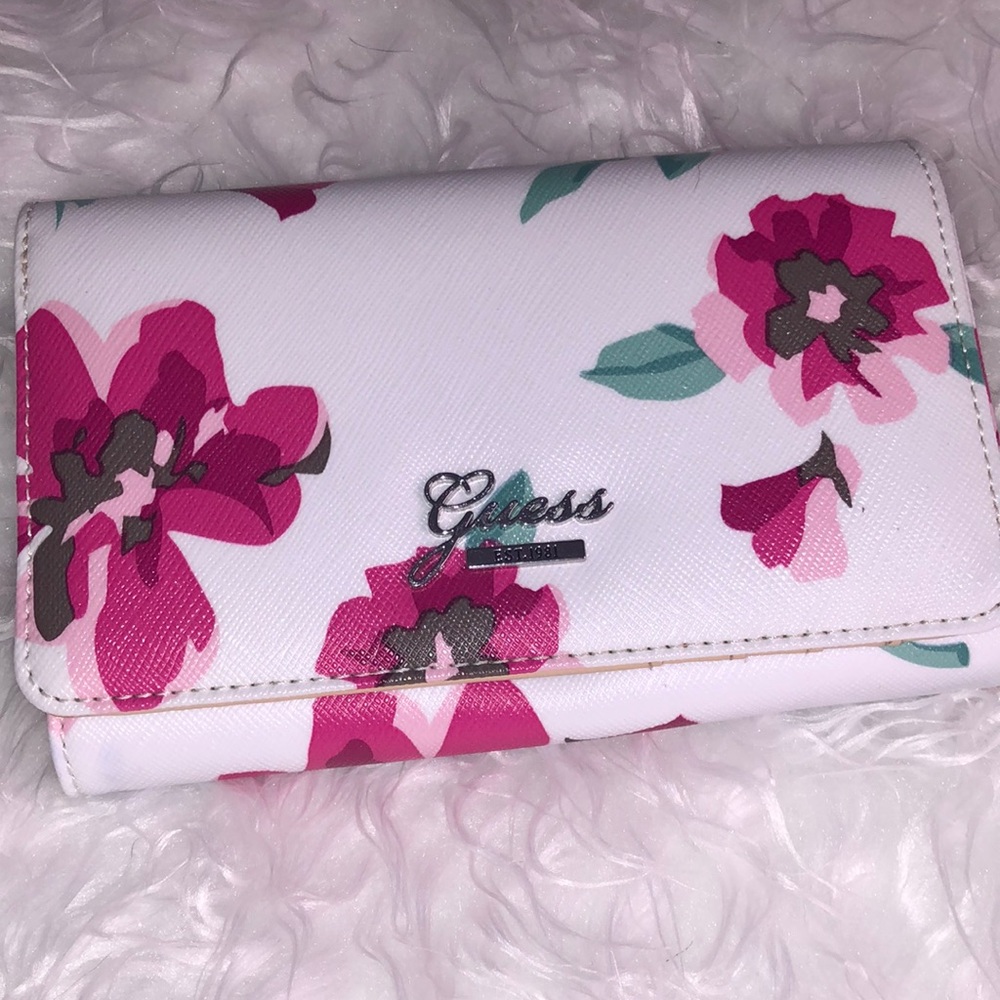 Guess wallet